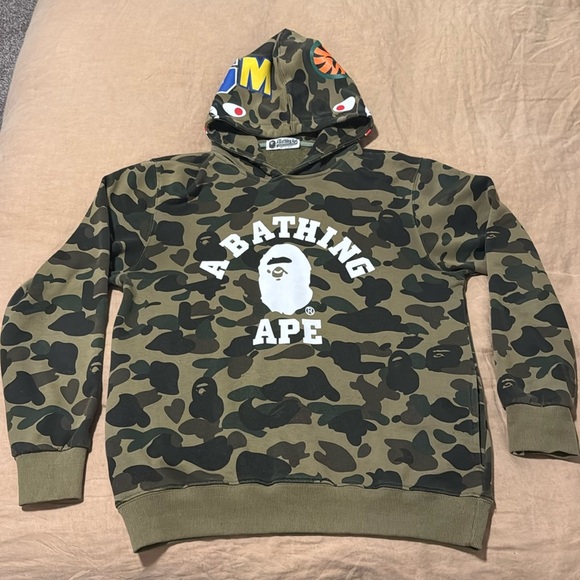 Other - A bathing ape hoodie camo